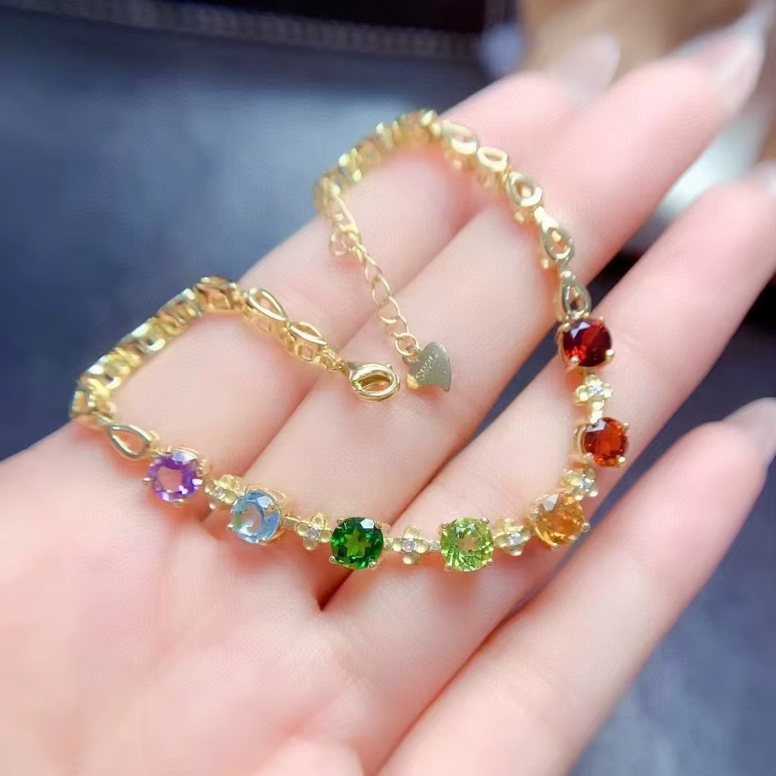 부티크 쥬얼리 여성용 팔찌 925 순수 실버 천연 전기 - Al Ain Jewelry & Watches Exhibition 2025 리뷰 및 가격